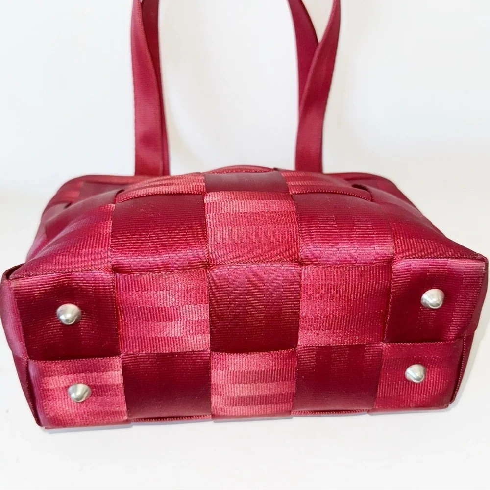 Y2K Harvey's The Original Red Seatbelt Bag Shoulder Y2K Contemporary